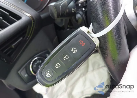 2014 Ford Escape Titanium z USA, uszkodzony, nr VIN 1FMCU0JX6EUD36700